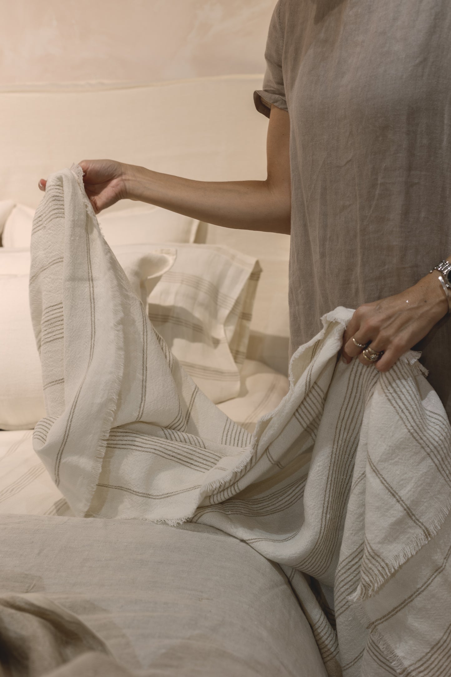 Throw Lineas Lino