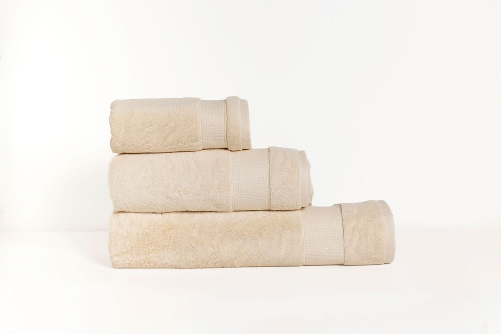 Toalla Premium 800 grs 100% Algodón Egipcio - Zero Twist